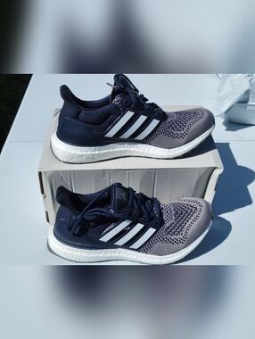 YOUTH 6.5 / WOMENS 7.5 ADIDAS ULTRABOOST 1.0 ATHLETIC SHOES  – NAVY/GREY – New